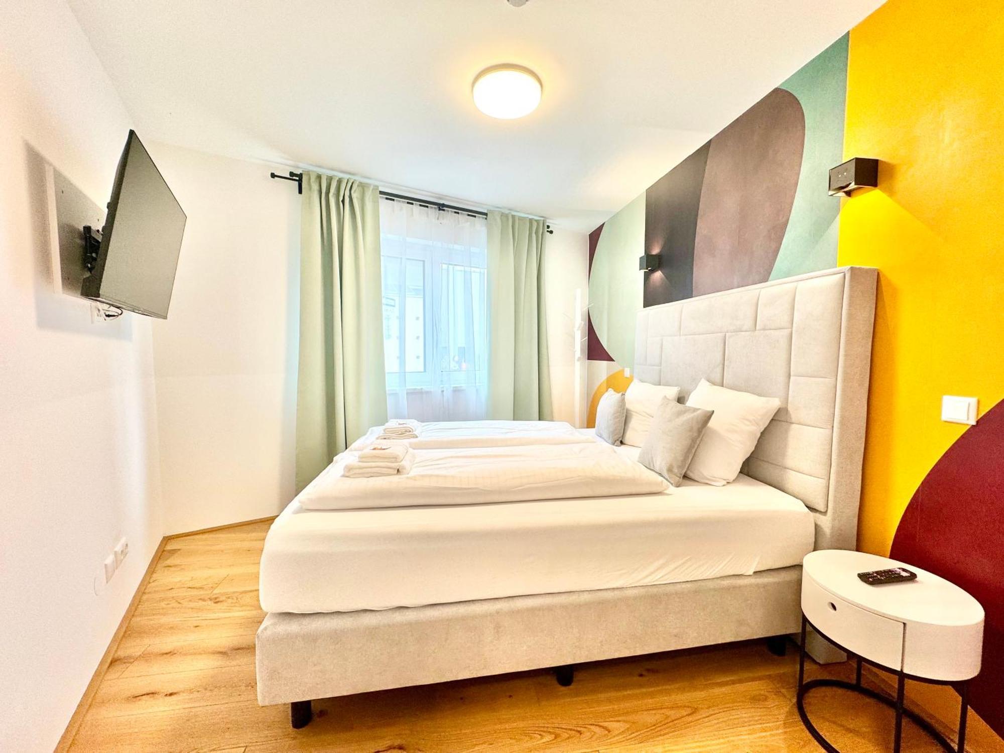 Mit Balkon Vienna